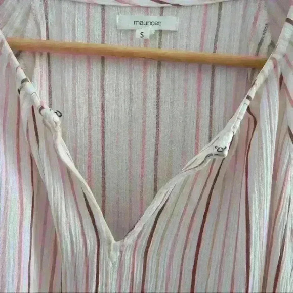 MAURICES  | Women's White/Pink/Brown Striped Flowy Crinkle Blouse - Picture 3 of 6